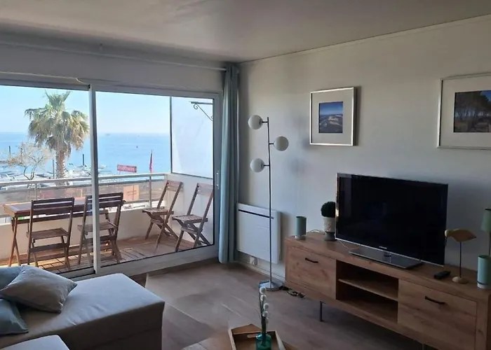 T3 En Premiere Ligne Vue Bassin, Proche Commerces Apartment