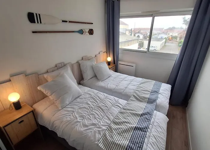 T3 En Premiere Ligne Vue Bassin, Proche Commerces Apartment